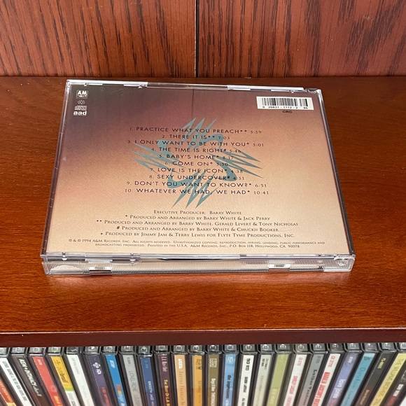 EUC Barry White’s “The Icon Is Love” CD is Classic Barry white, released in 1994 - Picture 4 of 5
